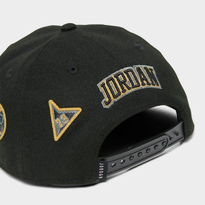 CAPPELLO CON VISIERA JORDAN