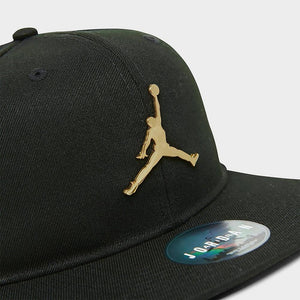 CAPPELLO CON VISIERA JORDAN