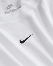 Cargar imagen en el visor de la galería, T-SHIRT DONNA NIKE
