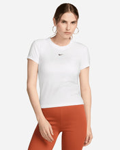 Cargar imagen en el visor de la galería, T-SHIRT DONNA NIKE
