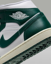 Carica l&#39;immagine nel visualizzatore di Gallery, AIR JORDAN 1 MID
