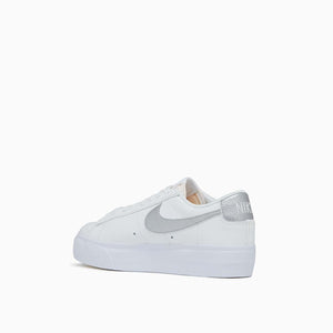 W BLAZER LOW PLATFORM