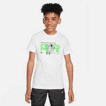 Laden Sie das Bild in den Galerie-Viewer, T-SHIRT JUNIOR NIKE
