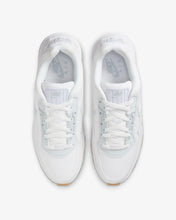 Laden Sie das Bild in den Galerie-Viewer, Nike Air Max LTD 3
