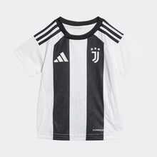 Laden Sie das Bild in den Galerie-Viewer, COMPLETINO INFANT JUVE
